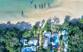 อัญญาวี ทับแขก บีช รีสอร์ท